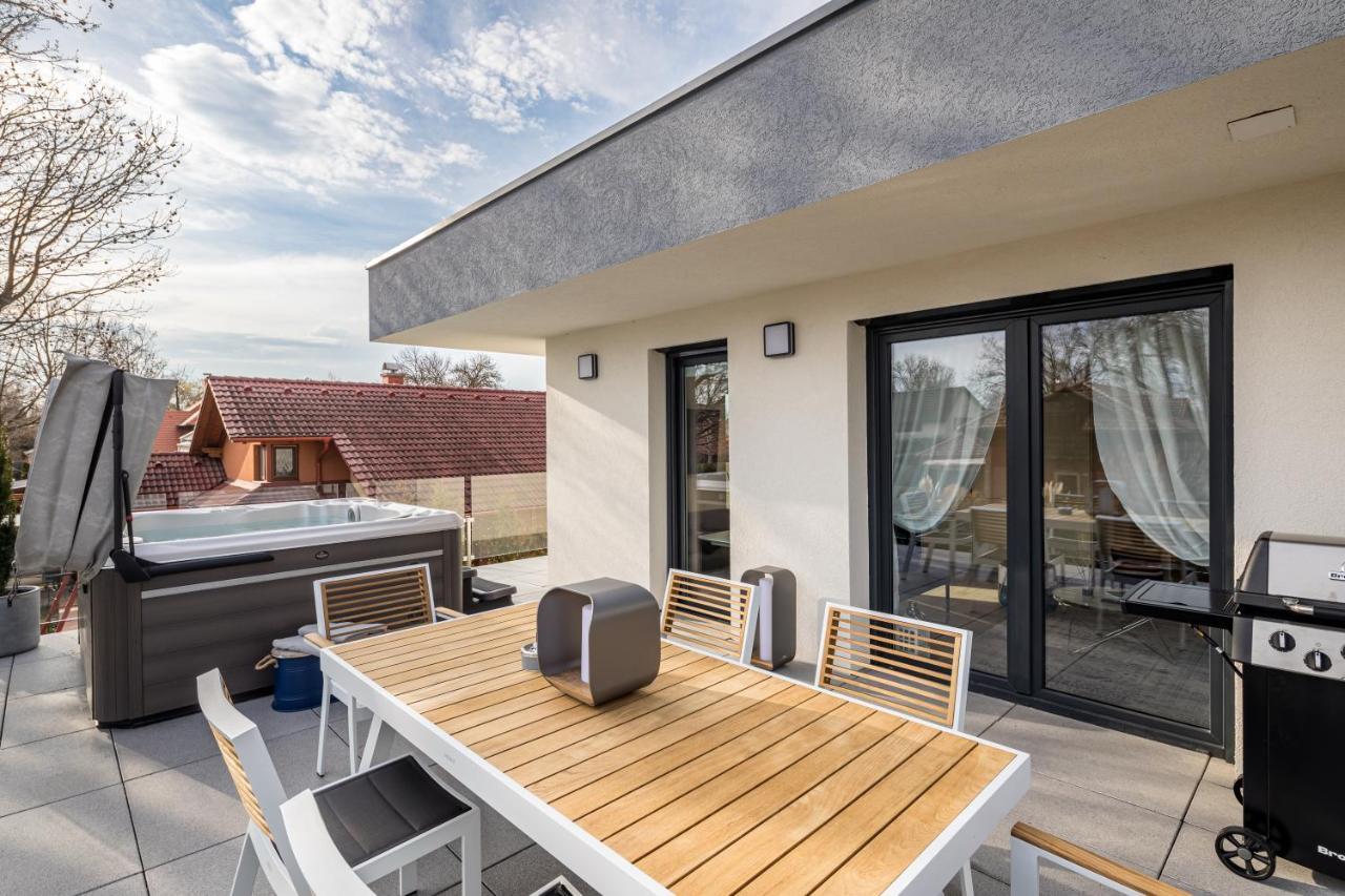 Ferienwohnung Balatonic Sky Zamárdi Exterior foto